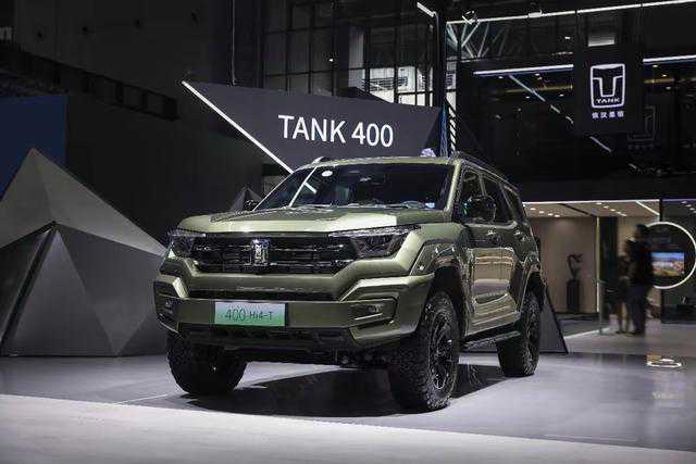 坦克400Hi4-T：新能源硬派越野！实力硬核，不到30万能买