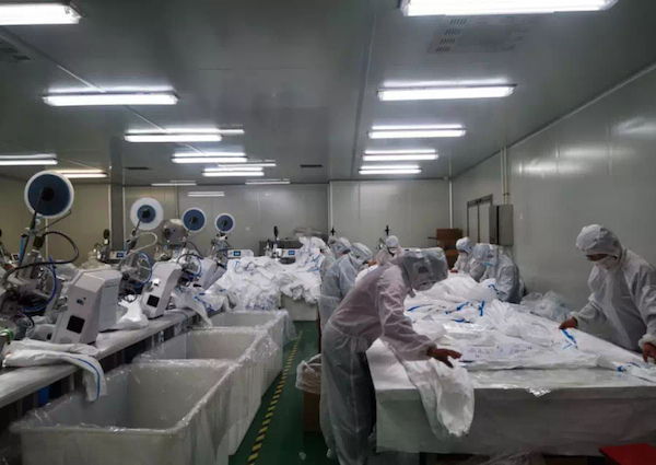 生产医用防护服 奉贤这家公司有很多“没想到”