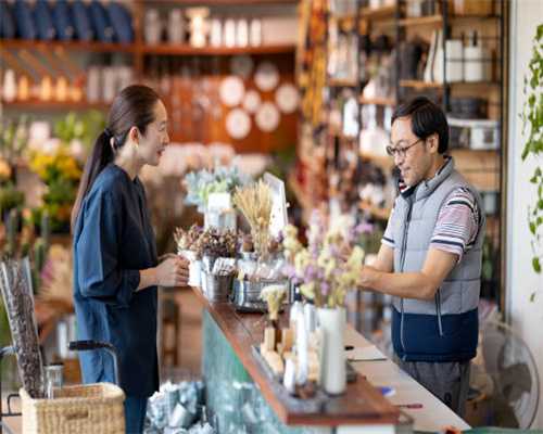 中亚股份取得一种灌装装置专利，使得物料分散均匀、混合效果好